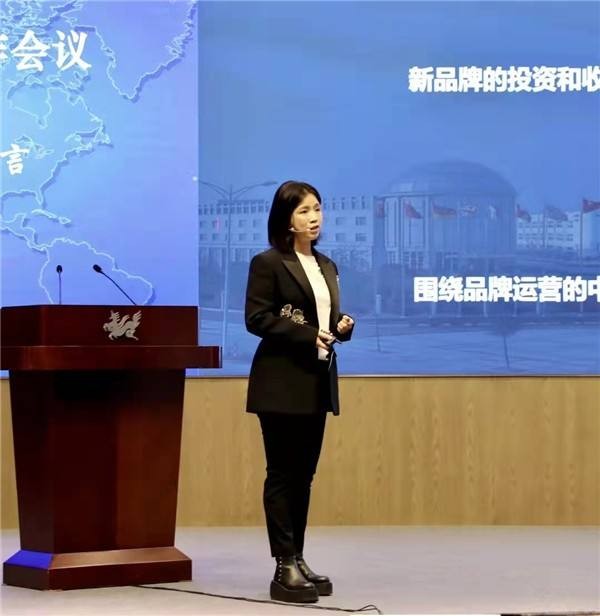 除碧桂园公主，广东等3位女二代也是杰出商界女性，老爸财富百亿
