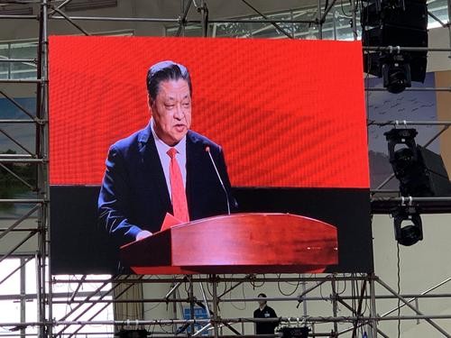 除碧桂园公主，广东等3位女二代也是杰出商界女性，老爸财富百亿