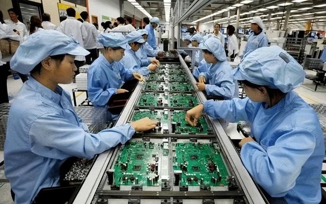 工作环境自由,那么远比"机械,重复,价值含量低"的工厂工作更有吸伊Ζ