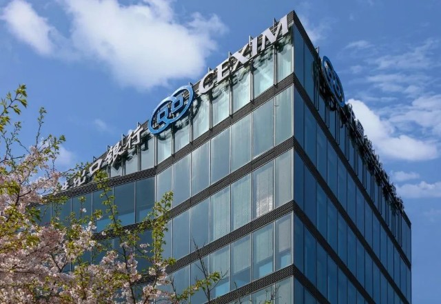 进出口银行上海分行为光明集团保障疫情期间城市食品供应提供融资支持