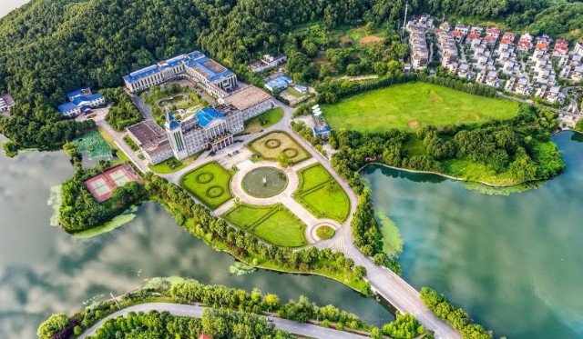 金螳螂不畏千难万险只为完美履约黄石磁湖山庄香樟园项目施工纪实