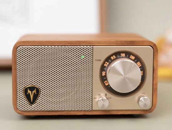 忙碌的生活需要放松休闲必备的山进音箱