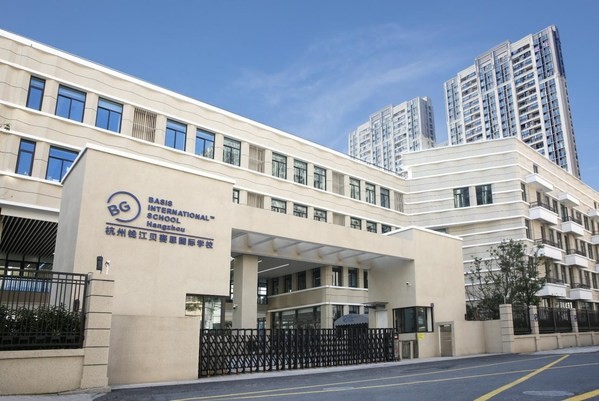 2022届全球大学录取收官中国贝赛思国际学校再迎丰收季