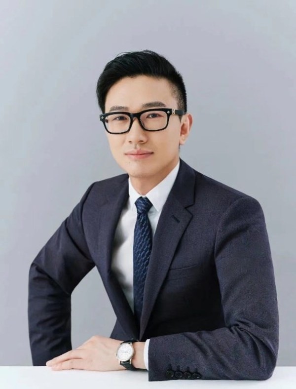 罗欣药业董事长兼ceo刘振腾