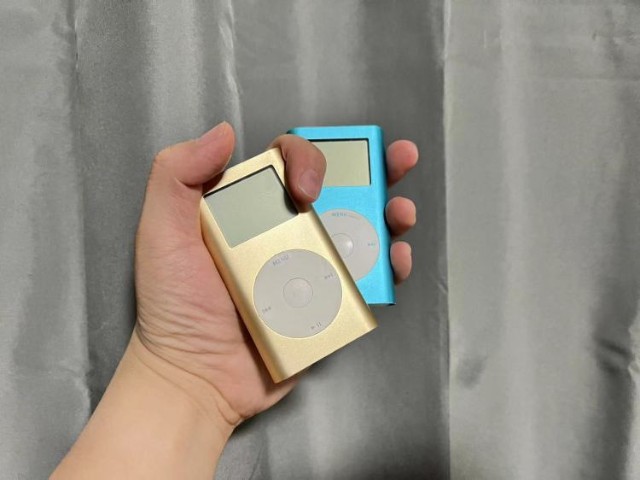 ipod mini 一代和二代 图源:品玩 王博源