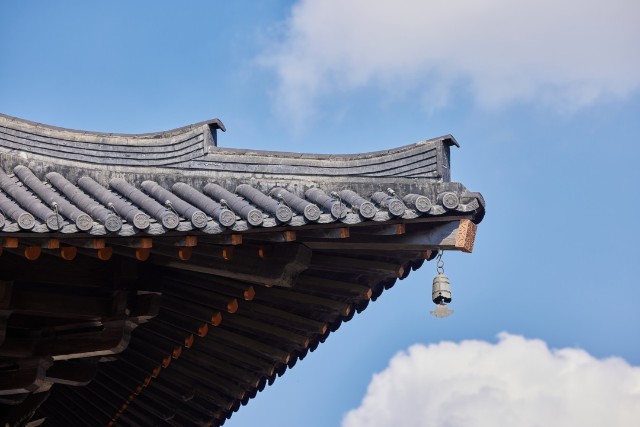 摄图网_501807232_banner_寺庙屋檐的一角(企业商用).jpg