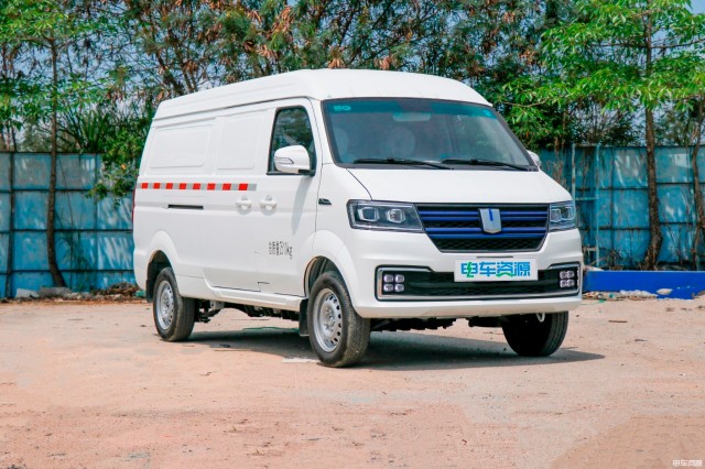 今年吉利远程e5l以全新面目出现在大家的视野中.