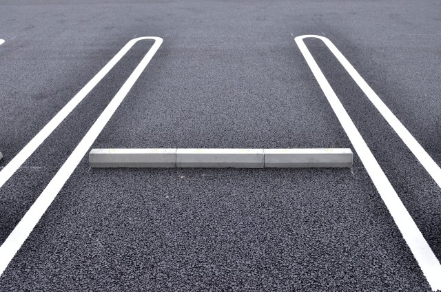 业主苦车位久矣千万豪宅买家也要抢车位捆绑销售只售不租乱象丛生