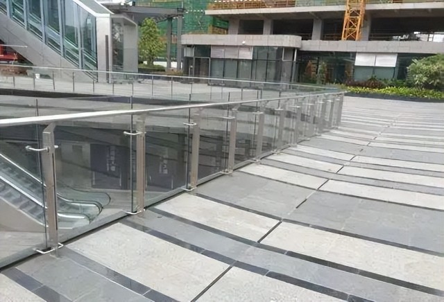 收集整理秒懂防火玻璃栏杆种类2