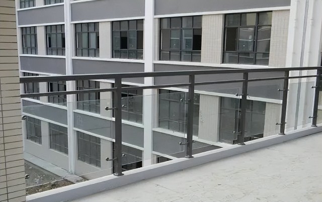 收集整理秒懂防火玻璃栏杆种类2