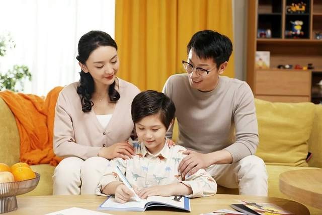 科大讯飞发布ai翻译笔p系列 专注3 10岁轻松同步学英语 财富号 东方财富网