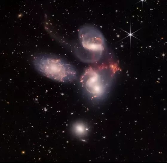 船底座星云南环星云系外行星wasp96b光谱图斯蒂芬五重星系韦布首张