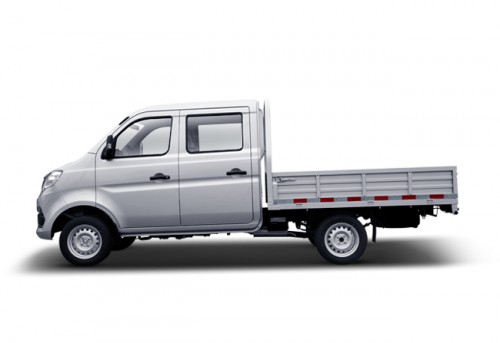 放眼微卡市场,试问在3万级车辆当中,还有哪一款的性价比高于长安跨越