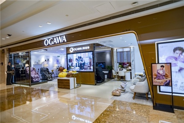 相较于其他品牌,奥佳华目前在国内已经拥有800多家线验门店,而且都在