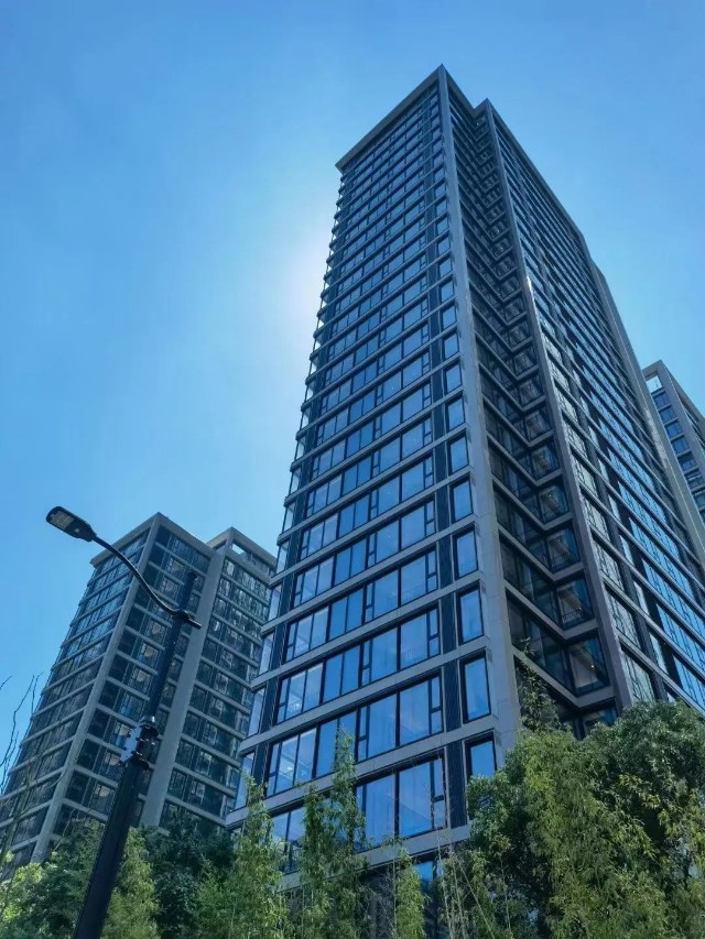 绿地海珀外滩住宅交付打造上海黄浦滨江高品质社区新典范