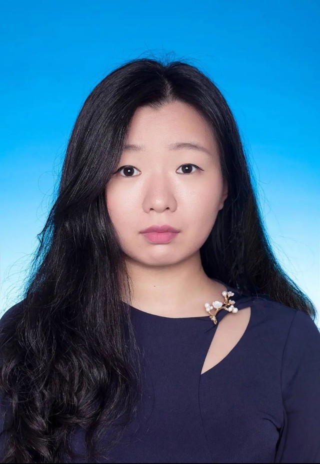 更新一波美女基金经理(一)_招商安润灵活配置混合a(of000126)股吧