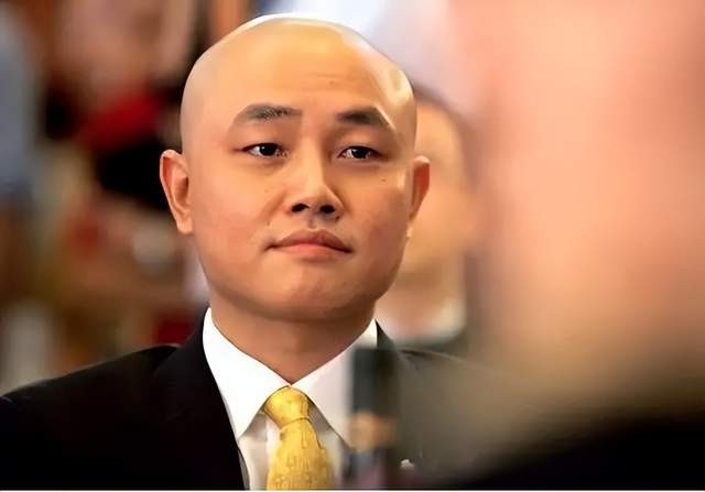 市值缩水超700亿，国美跌下神坛！黄光裕还能会“C”位吗？_财富号_东方财富网