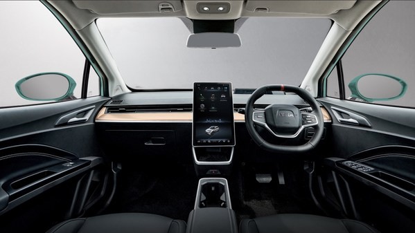 哪吒v右舵版内饰