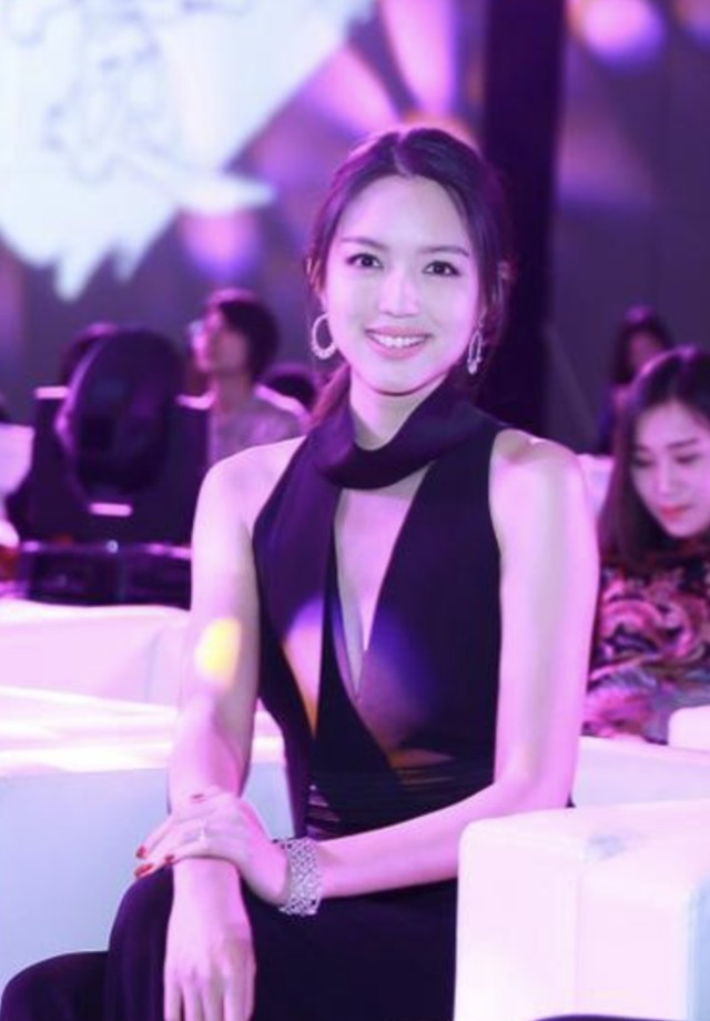 也就是说,如果不出任何意外,秦泽文完全有可能成为继张梓琳和于文霞