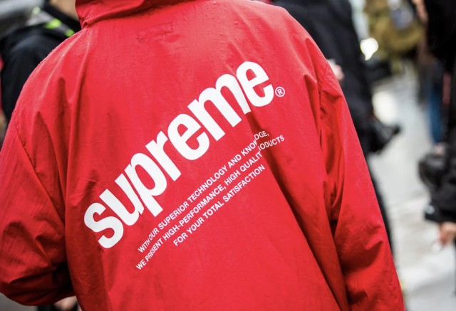 不再限量潮牌标杆supreme放弃饥饿营销