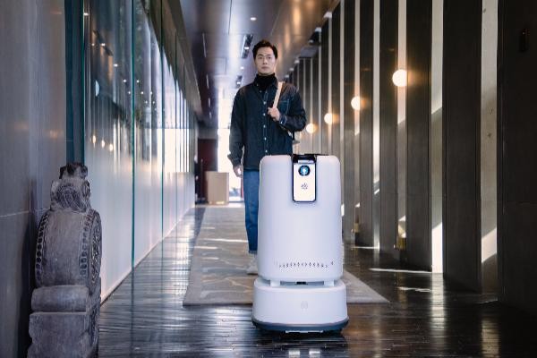 从行业本质出发创造真价值九号机器人要做600亿市场的引领者