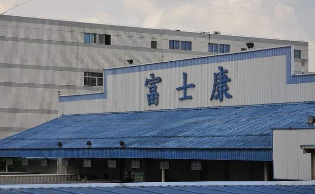 疫情严峻下富士康成都工厂正闭环生产目前运营正常