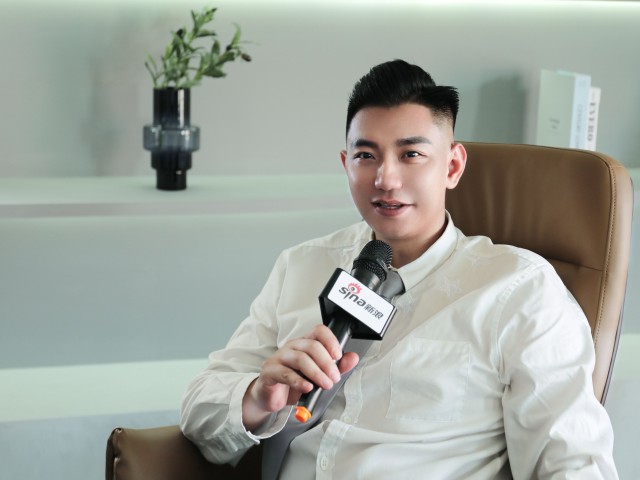 汪大东手持龙纹鏊归来满满回忆杀现身帝伯朗花絮